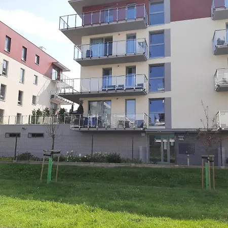 Impresja 35 Z Garazem Lägenhet